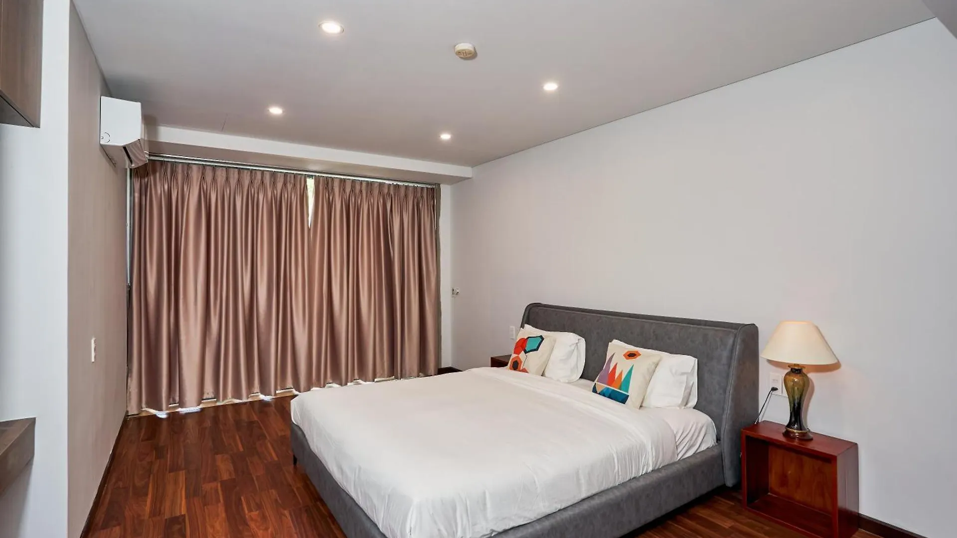 Ocean Sunny Villas Da Nang 0*,  Vietnam