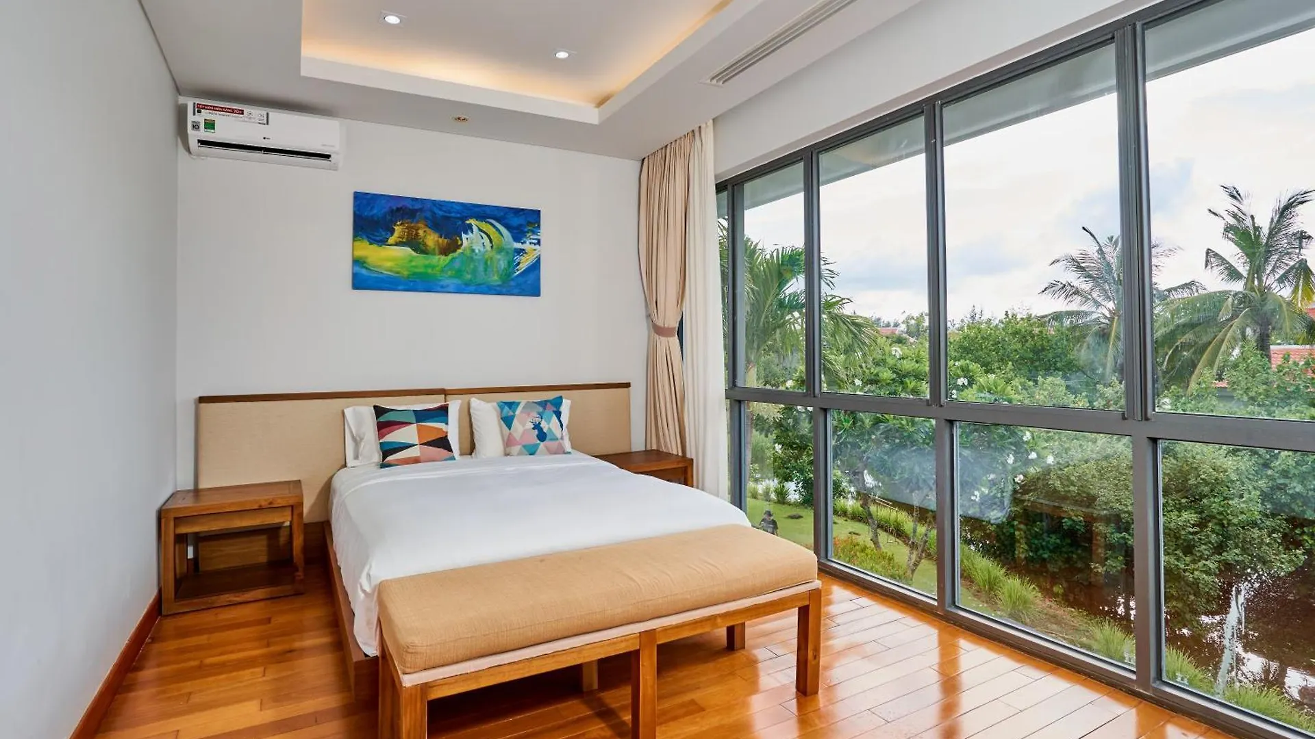 Ocean Sunny Villas Da Nang Vietnam