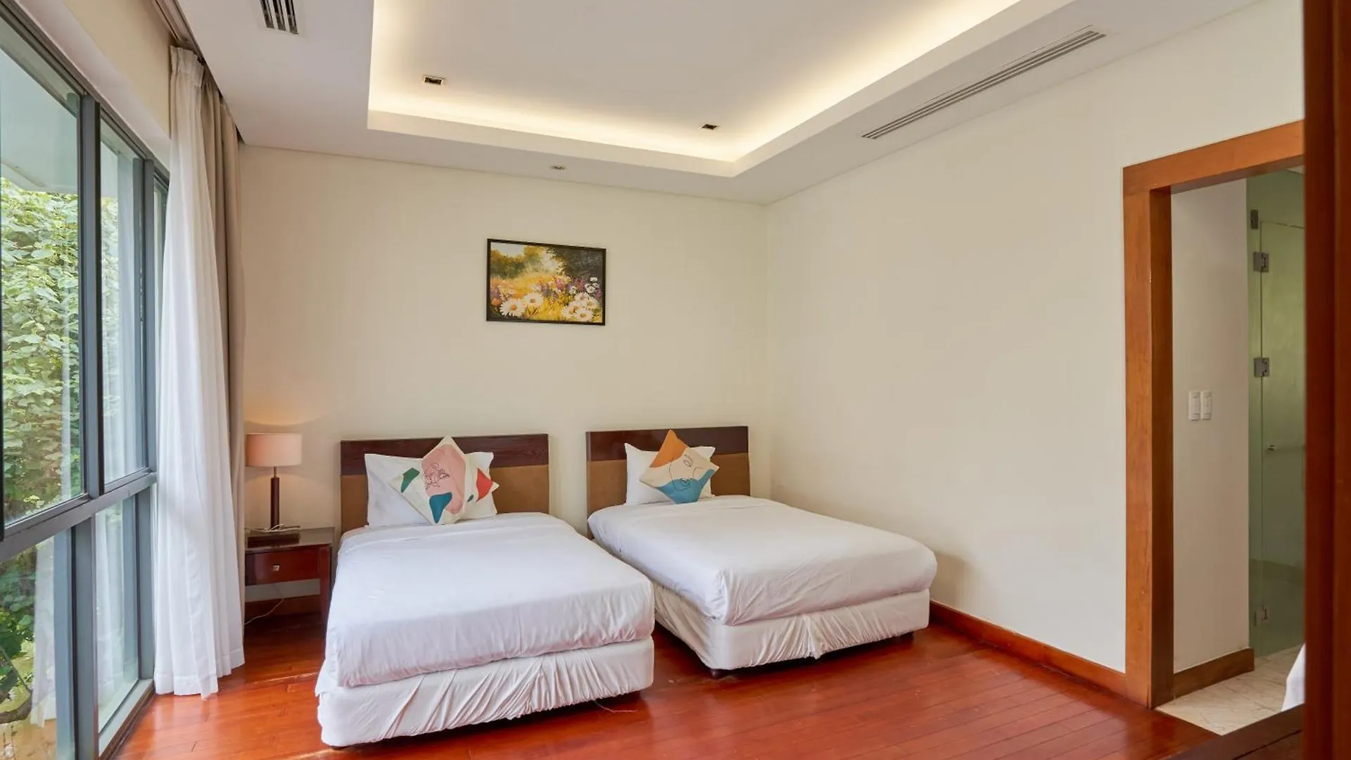 Ocean Sunny Villas Da Nang 0*,  Vietnam