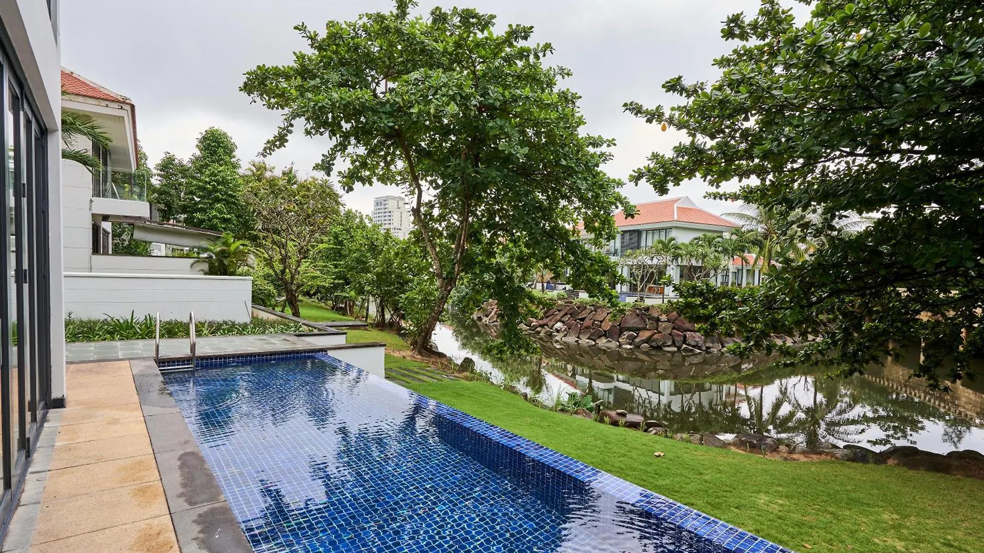 Ocean Sunny Villas Da Nang