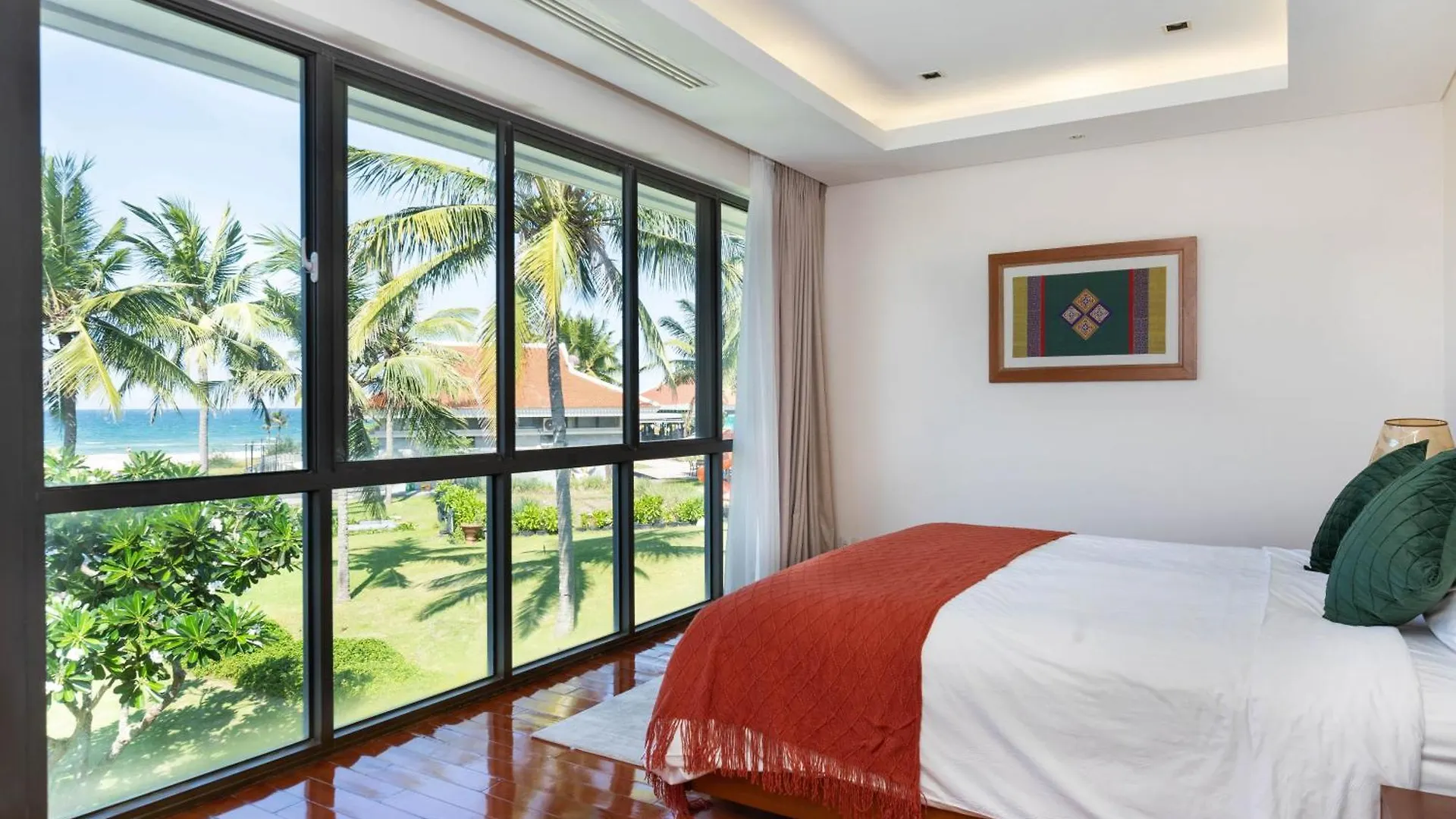 Ocean Sunny Villas Da Nang 0*,