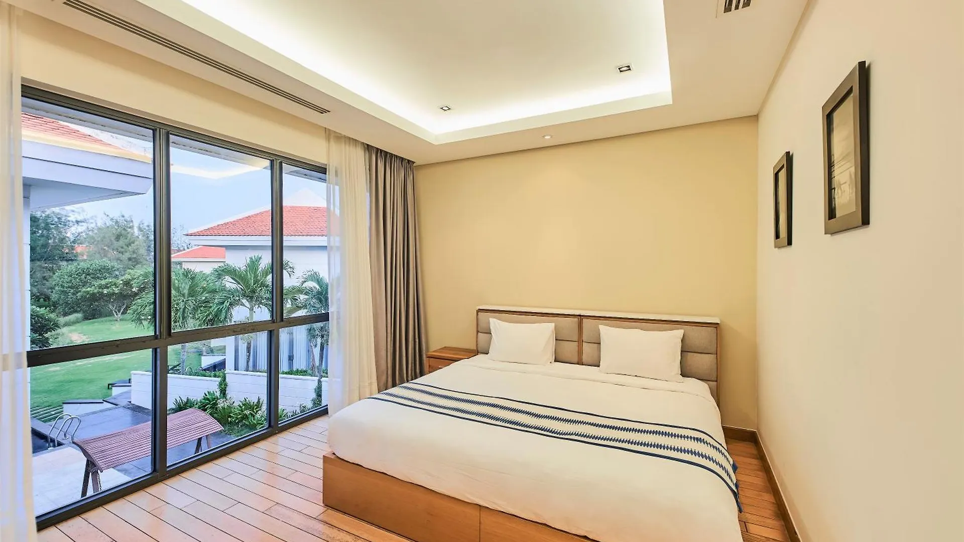 Ocean Sunny Villas Da Nang
