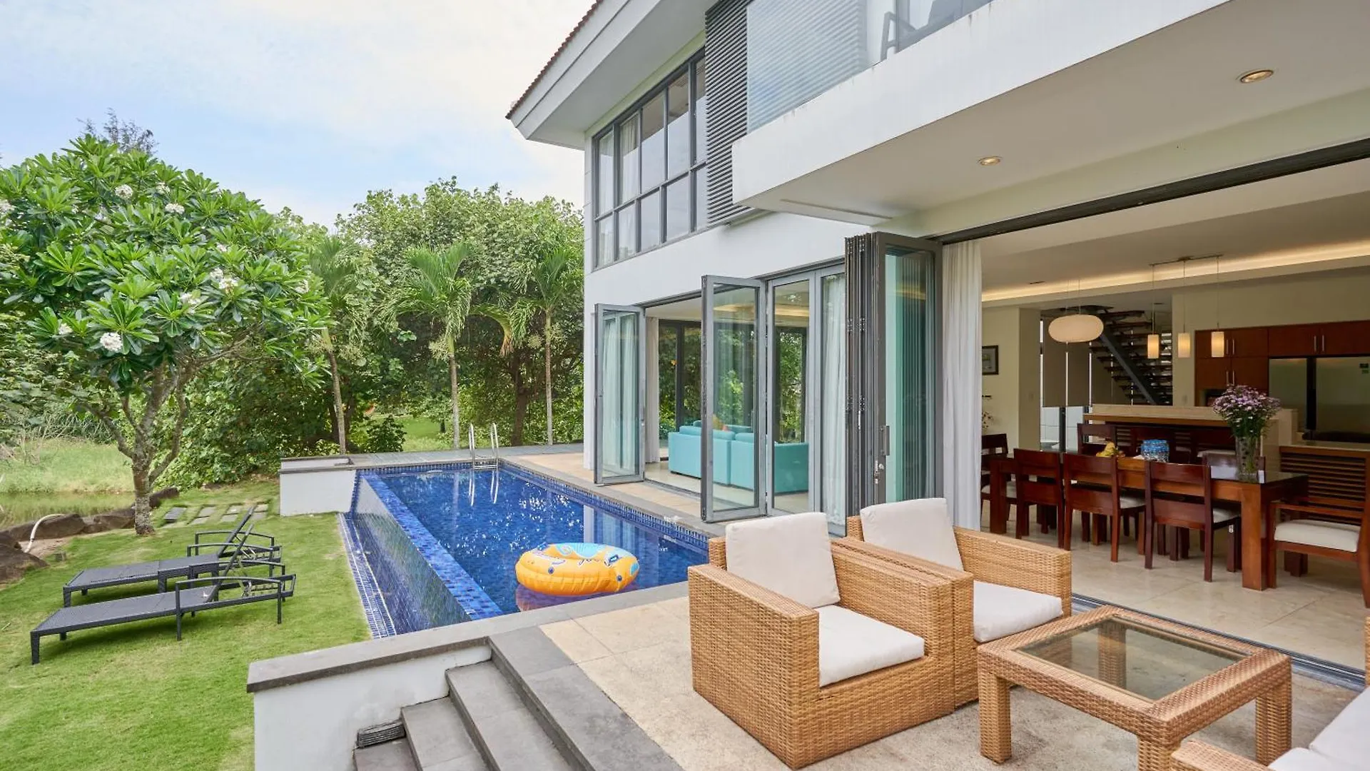 Ocean Sunny Villas Da Nang