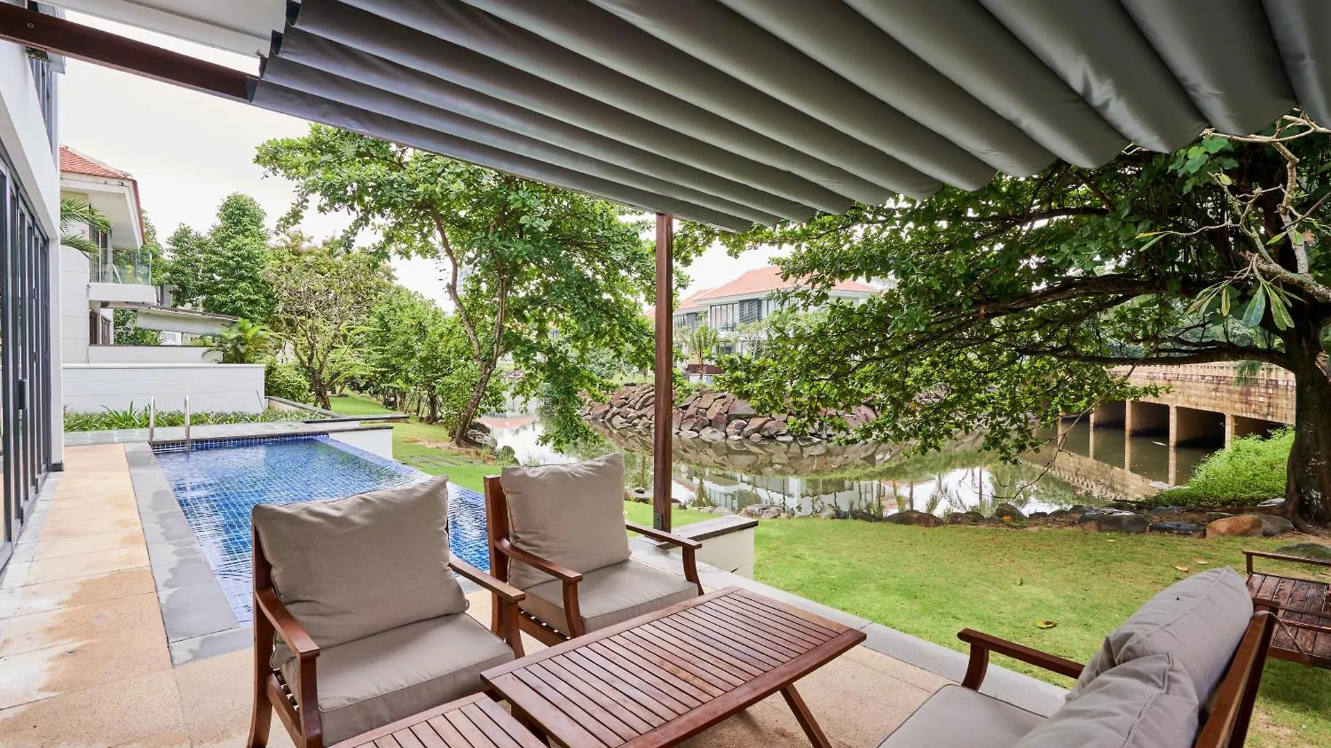 Ocean Sunny Villas Da Nang 0*,
